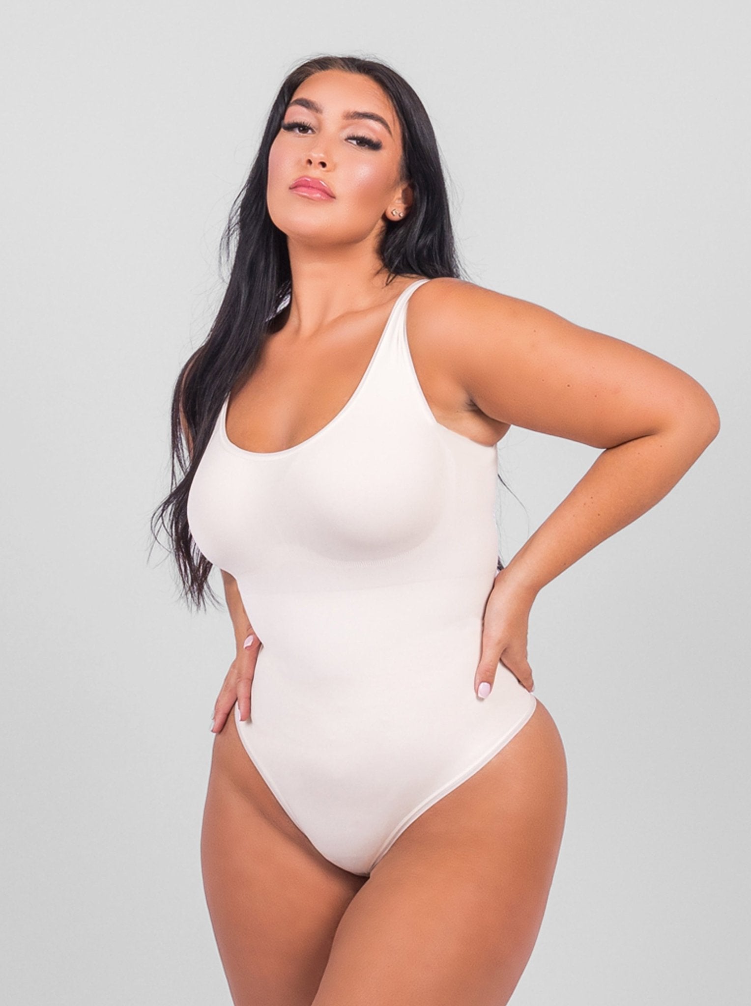 Olivia - Eco-Friendly Seamless Waist Shaping Bodysuit with String Design