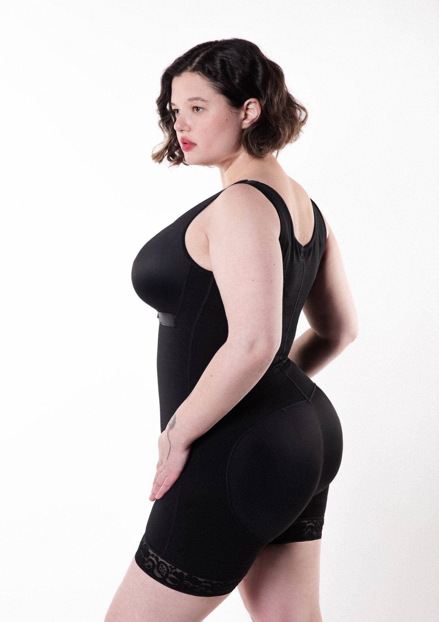 Tess Seamless Long Body Shapewear with Hook Closure
