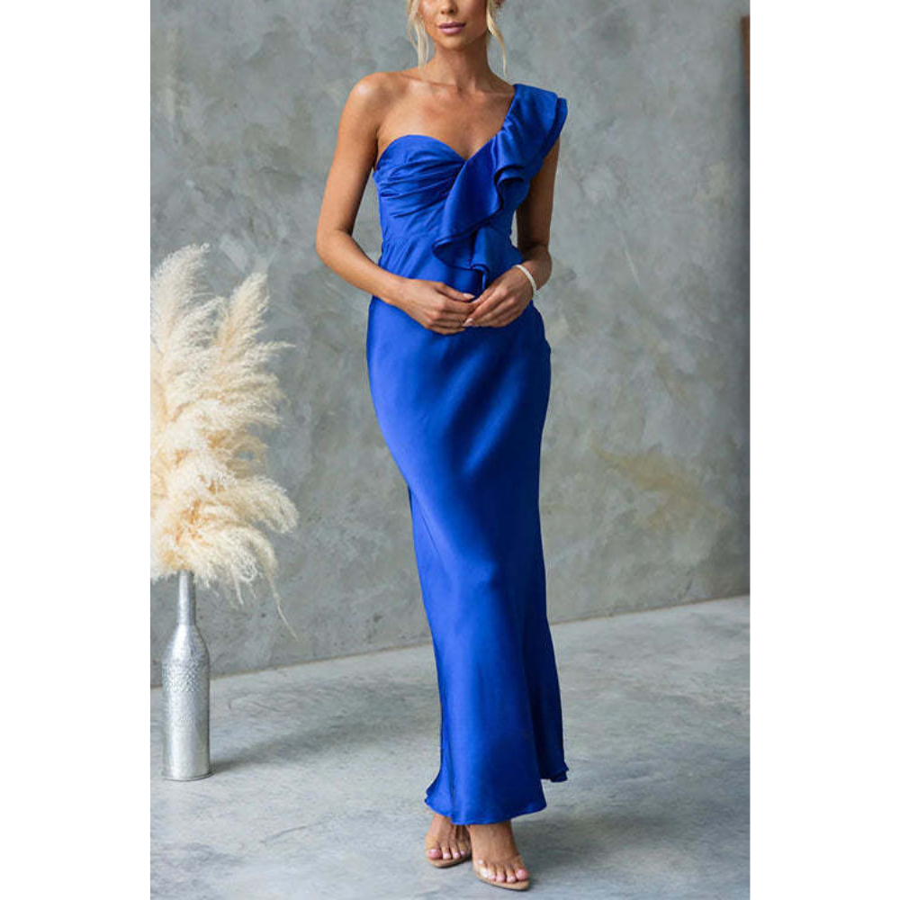 Wies – One-Shoulder Maxi Dress with Ruffle Detail
