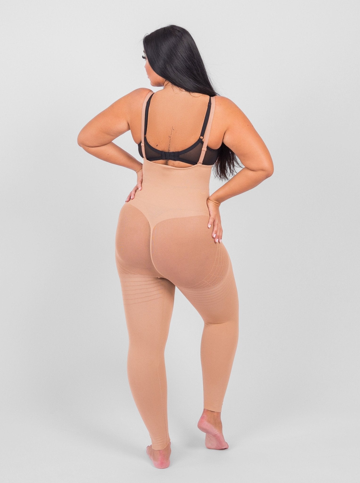 Dhalia - Knee-Length Full Body Shaper with Adjustable Shoulder Straps