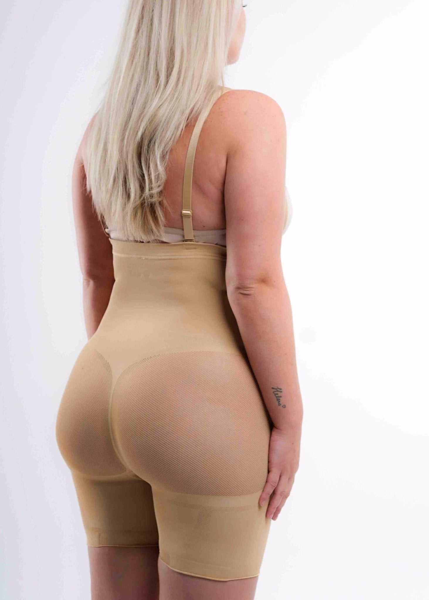 Linda - Adjustable Body Shaper with Detachable Shoulder Straps