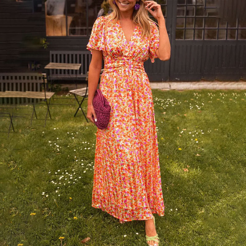 Tessa – Timeless V-Neck Dress